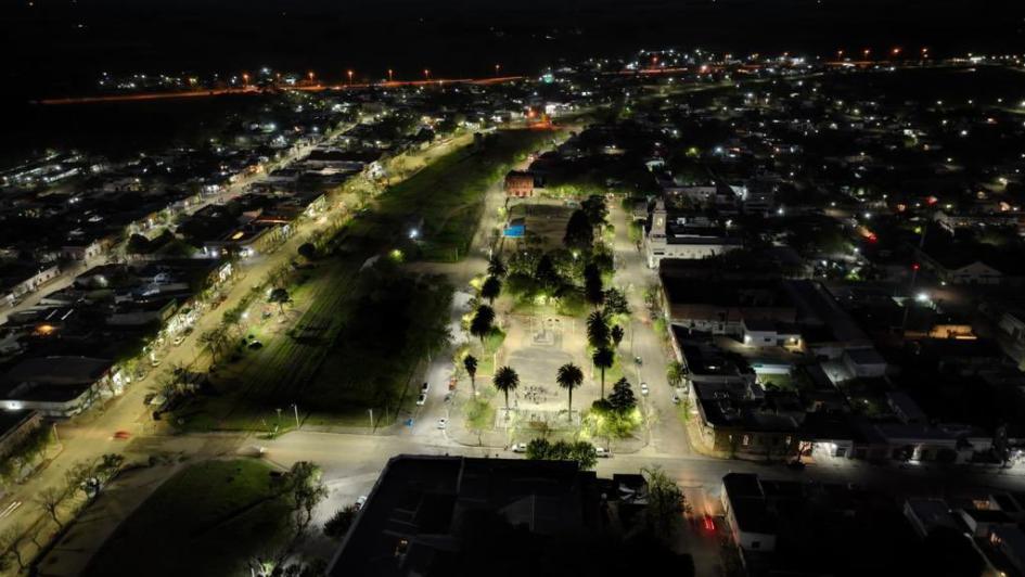 Nuevas luminarias en Plaza Gallinal y calle 33 de Sarandí Grande