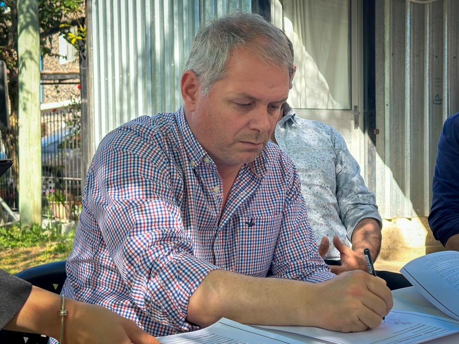 Se firmó contrato de obras de consolidación de barrio Abasto de Sarandí Grande Se firmó contrato de obras de consolidación de barrio Abasto de Sarandí Grande