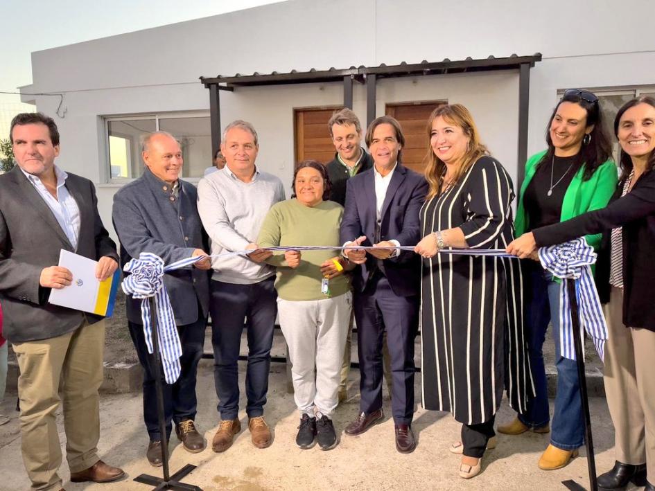 Entrega de viviendas de realojo Entrega de viviendas de realojo