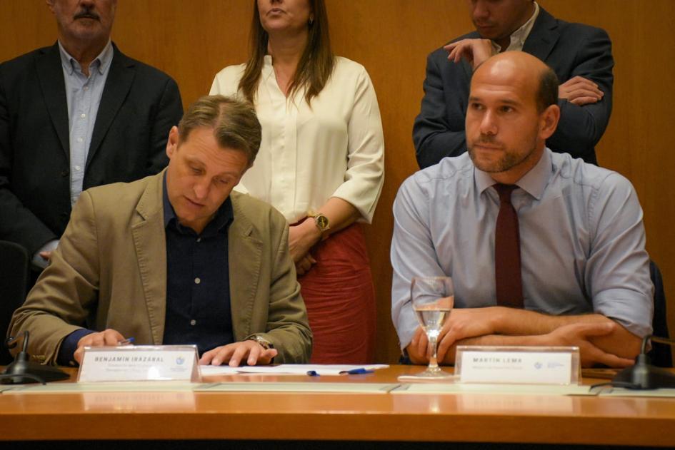 Firma proyecto de juventud ´´