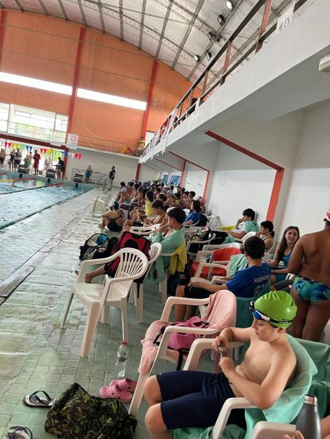 Encuentro en piscina deptal. Encuentro en piscina deptal.