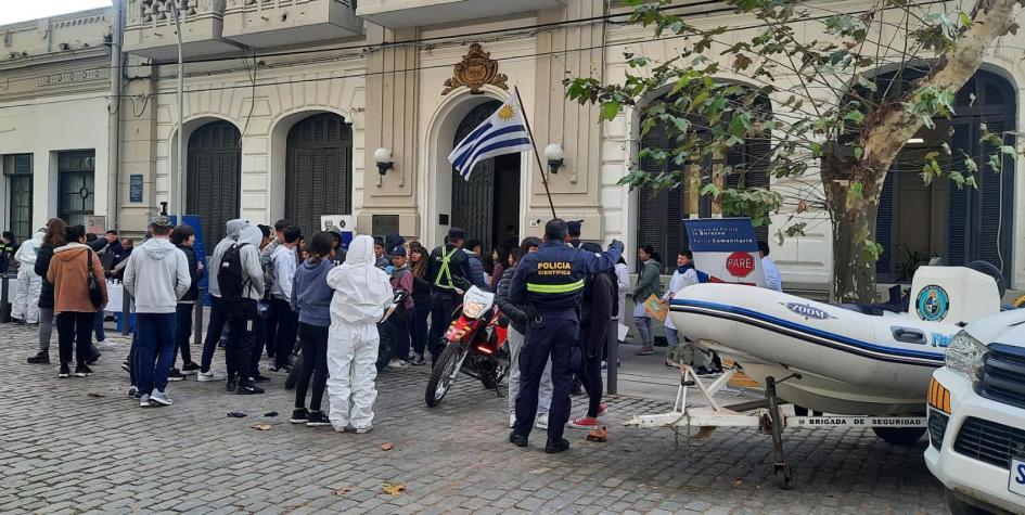 Escuela de Tránsito en la ciudad de Durazno Escuela de Tránsito en la ciudad de Durazno
