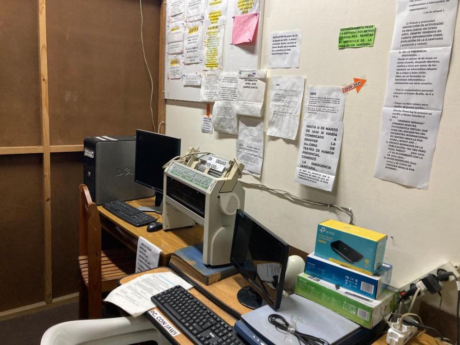 Centro Braille recibió a subsecretaria del MIDES Centro Braille recibió a subsecretaria del MIDES