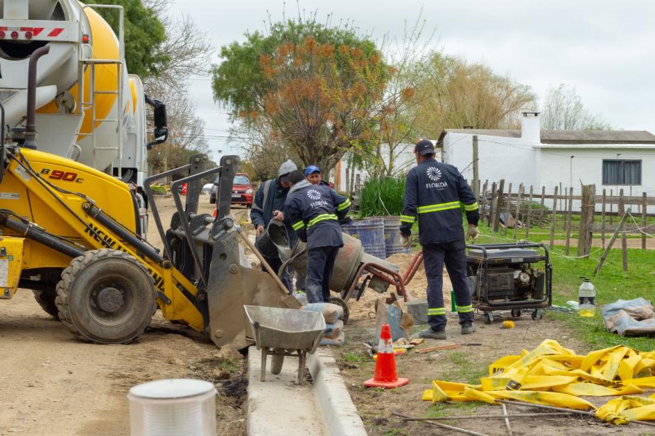 Avanzan obras en barrio Garibaldi de Sarandí Grande 