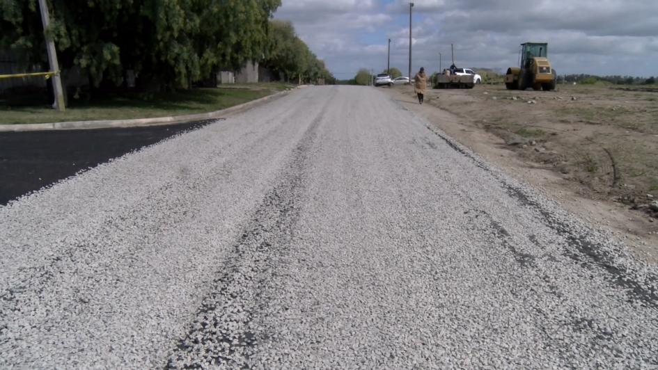Avanzan obras del plan 100 % bitumen en 25 de Agosto Avanzan obras del plan 100 % bitumen en 25 de Agosto