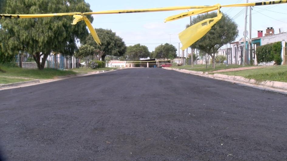 Avanzan obras del plan 100 % bitumen en 25 de Agosto Avanzan obras del plan 100 % bitumen en 25 de Agosto