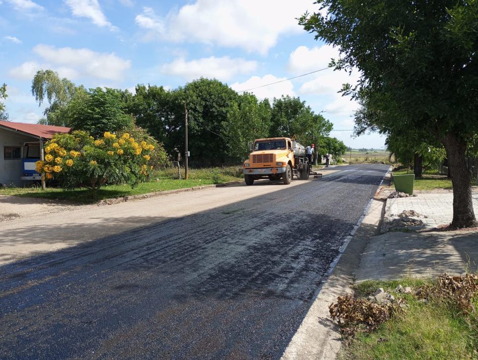 Continúan los trabajos de vialidad urbana en Sarandí Grande