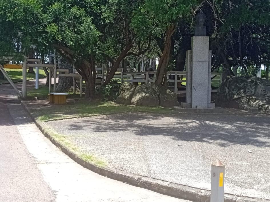 Mantenimiento de espacios públicos en la ciudad de Florida Mantenimiento de espacios públicos en la ciudad de Florida