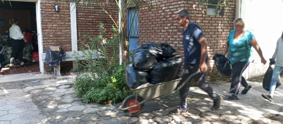 Se reciben donaciones para familias afectadas por las inundaciones