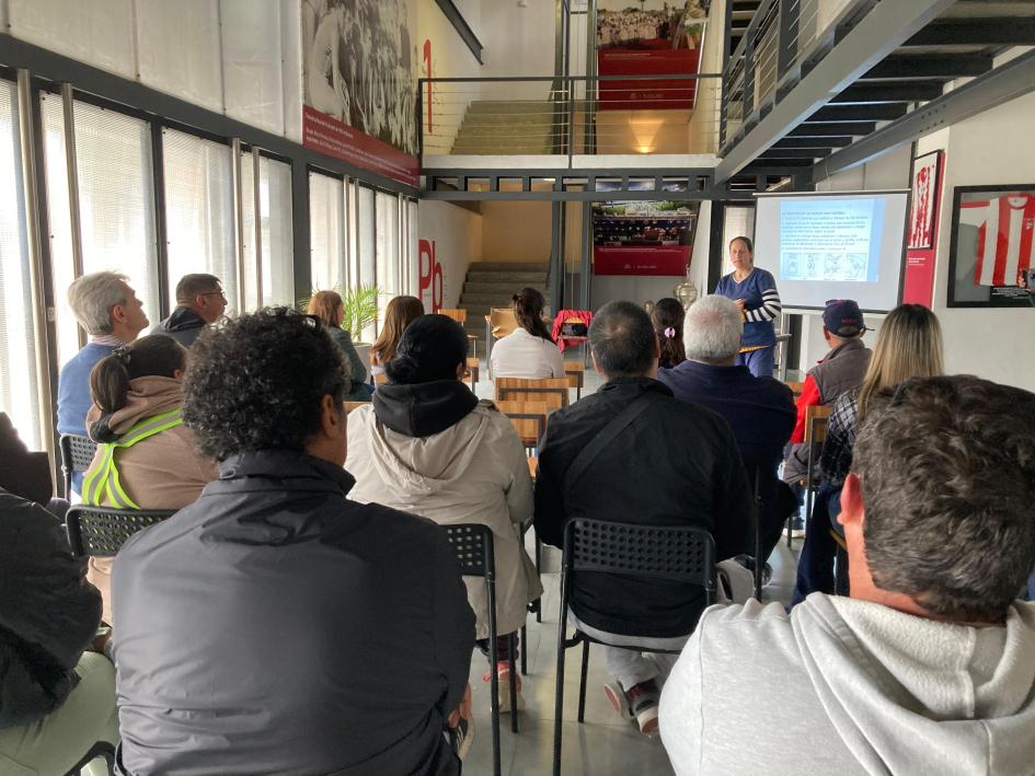 Taller de primeros auxilios y uso de DEA .
