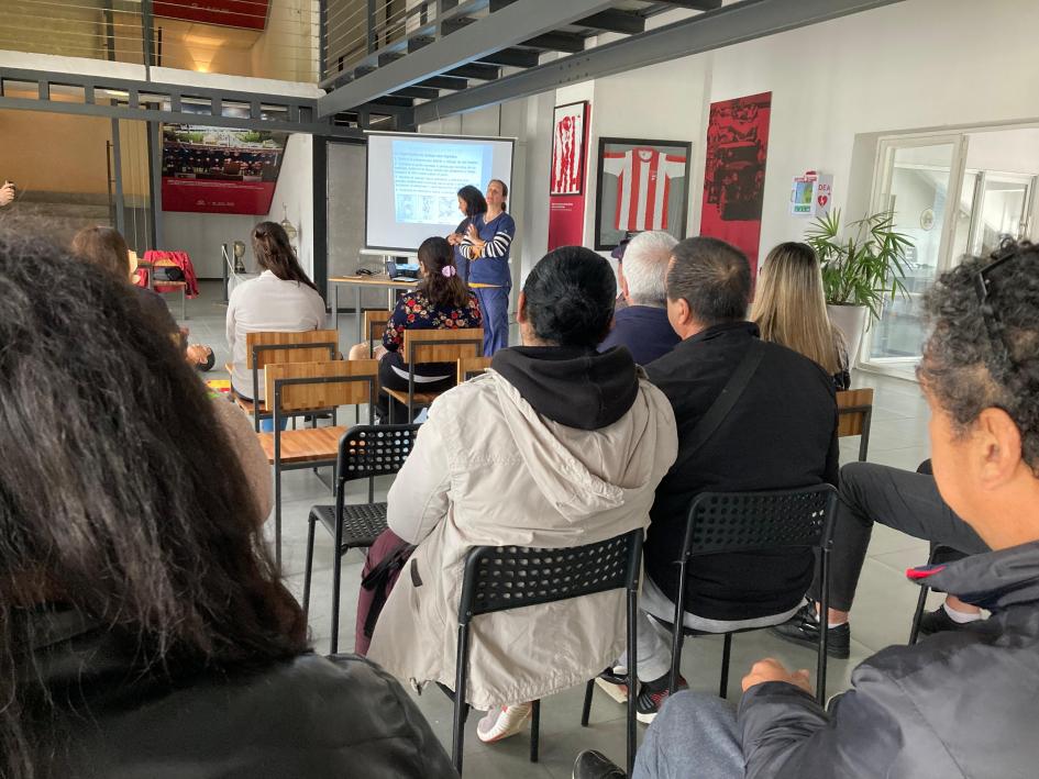 Taller de primeros auxilios y uso de DEA .