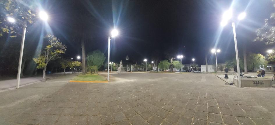 Nuevas luminarias en Plaza Gallinal y calle 33 de Sarandí Grande