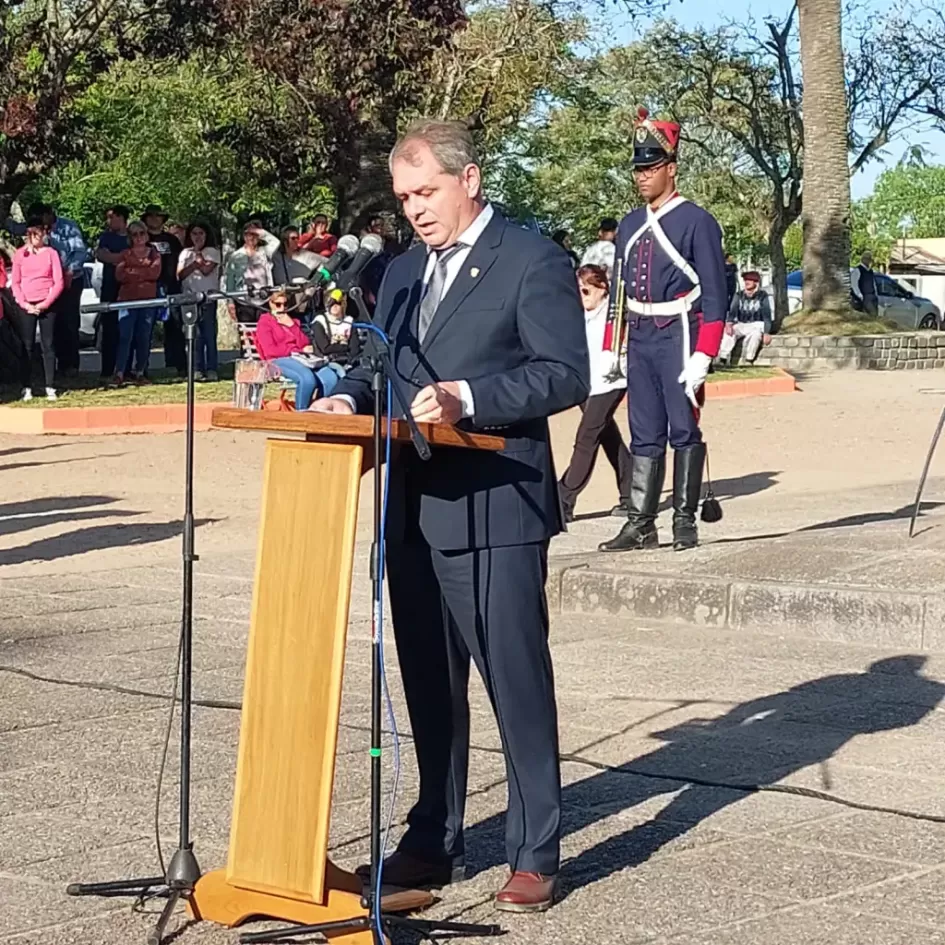Conmemoración del 197° Aniversario de la "Batalla de Sarandí" ´´
