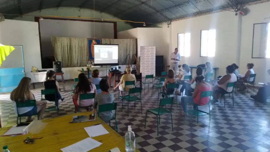 Taller en Capilla del Sauce