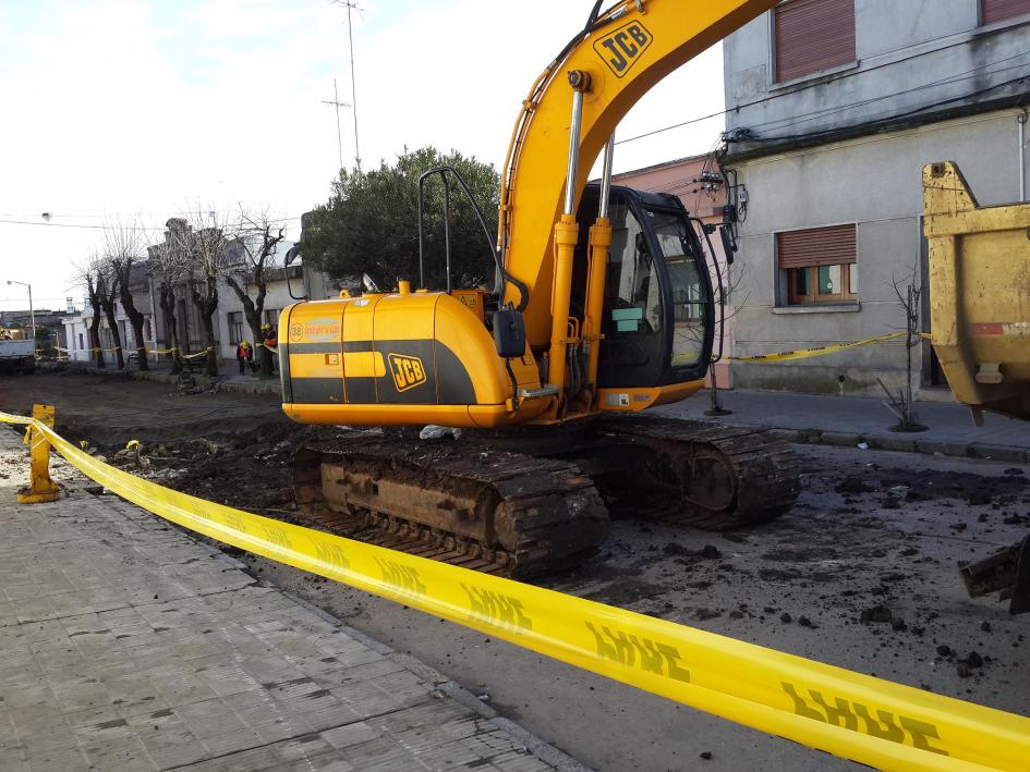 Maquinaria municipal en plena tarea Maquinaria municipal en plena tarea