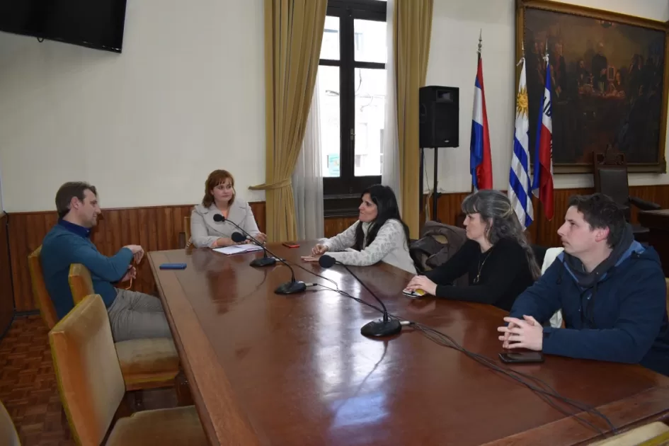 Presentaron programa "Familias Fuertes" para prevenir conductas de riesgo en adolecentes