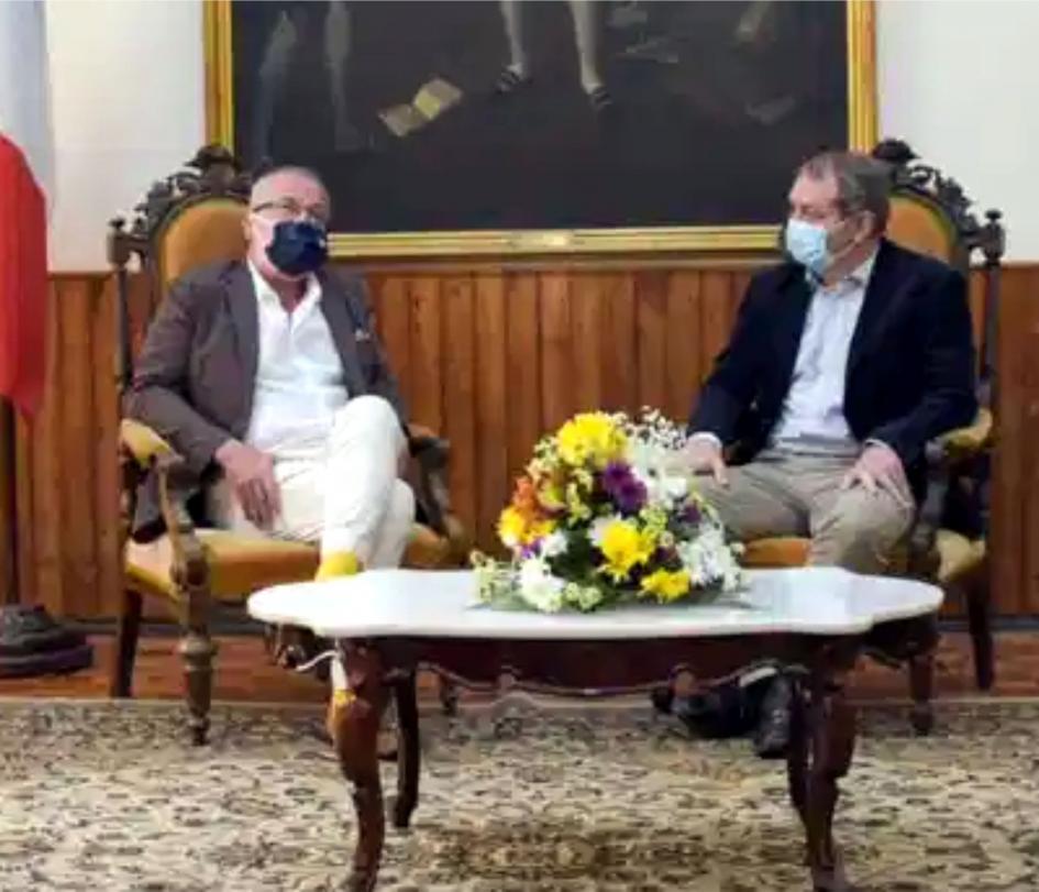 Intendente Lopez con el embajador Moret en el Salón de Honor Intendente Lopez con el embajador Moret en el Salón de Honor