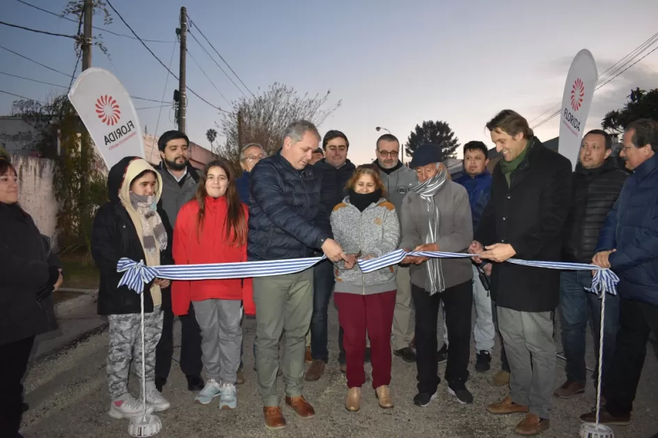 Inauguración pavimento y luces ´´