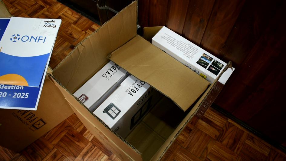 ONFI hace entrega de kits de luminarias led al Club Tabaré