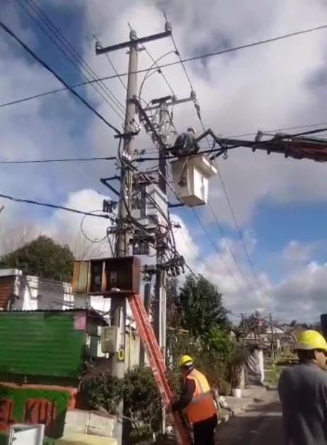 Trabajos de electricidad en coordinación con UTE Trabajos de electricidad en coordinación con UTE