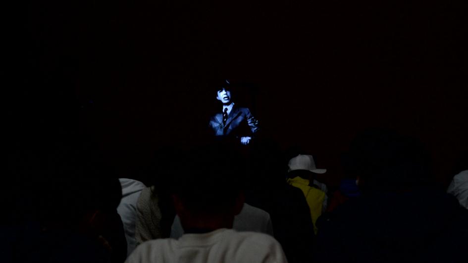 Hologramas de Carlos Gardel y personalidades uruguayas en el MAVEA Hologramas de Carlos Gardel y personalidades uruguayas en el MAVEA