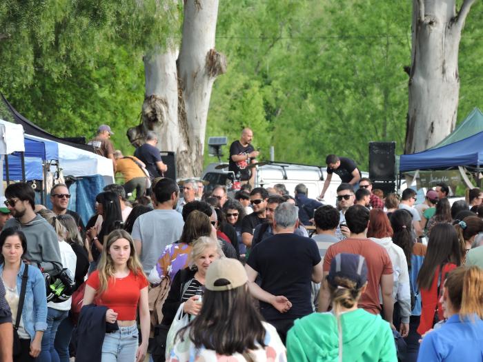 Cientos de visitantes recorrieron la 7ma. Feria Verde este domingo