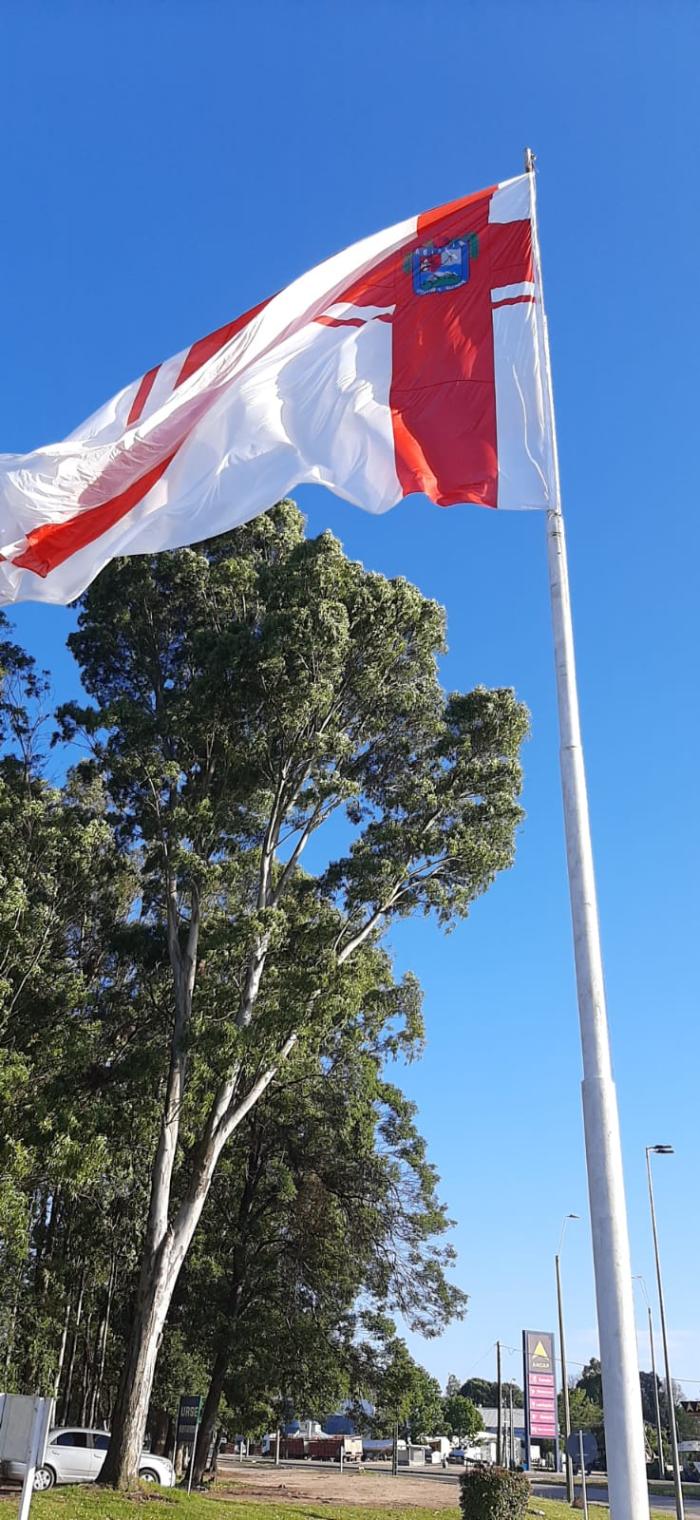 Nuevo pabellón de Florida luce en el acceso principal a la ciudad