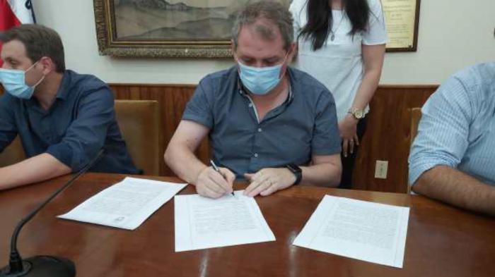 firma de contrato