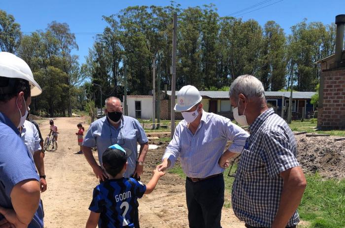Intendente Lopez recorrio obras en Sarandi Grande