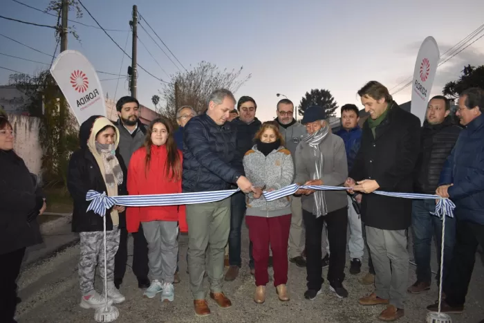 Inauguración pavimento y luces ´´