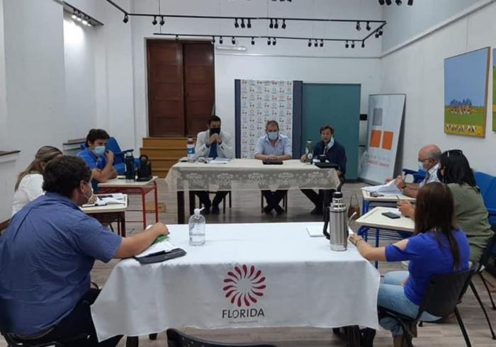 Reunion en el Centro Cultural de Sarandi Grande 