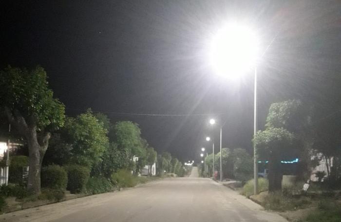 Calle 18 de julio iluminada