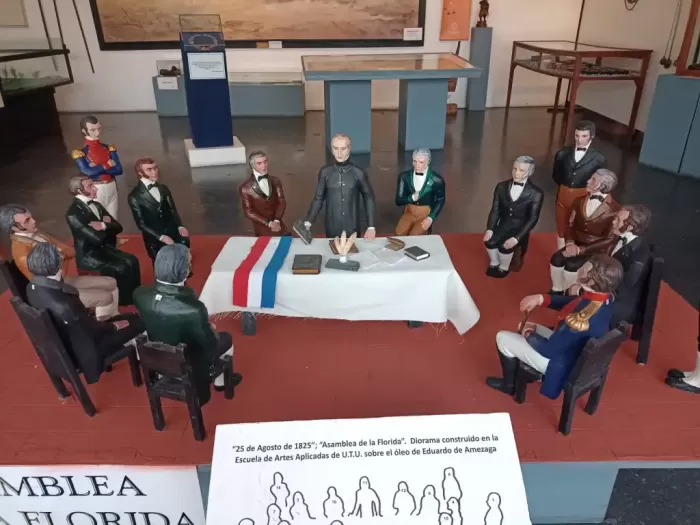 Restauración del diorama de la Asamblea de Florida ´´