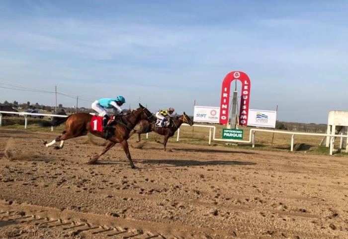 Hipódromo Parque Irineo Leguisamo ´´