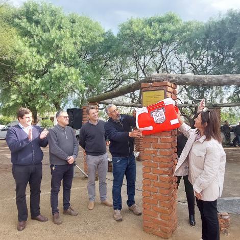 Plaza de MEVIR La Cruz recuerda la figura de Amalia Acosta Coronel