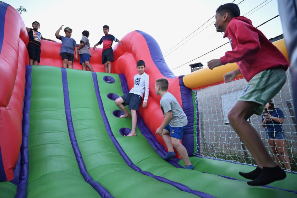 Primera jornada del Plan de Verano en el barrio Garolini