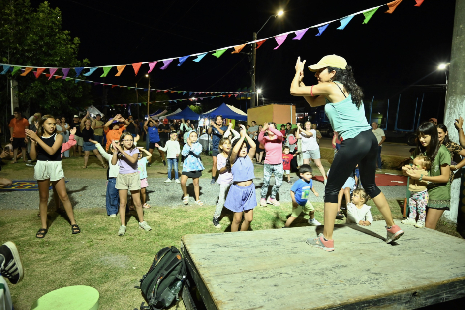 Primera jornada del Plan de Verano en el barrio Garolini