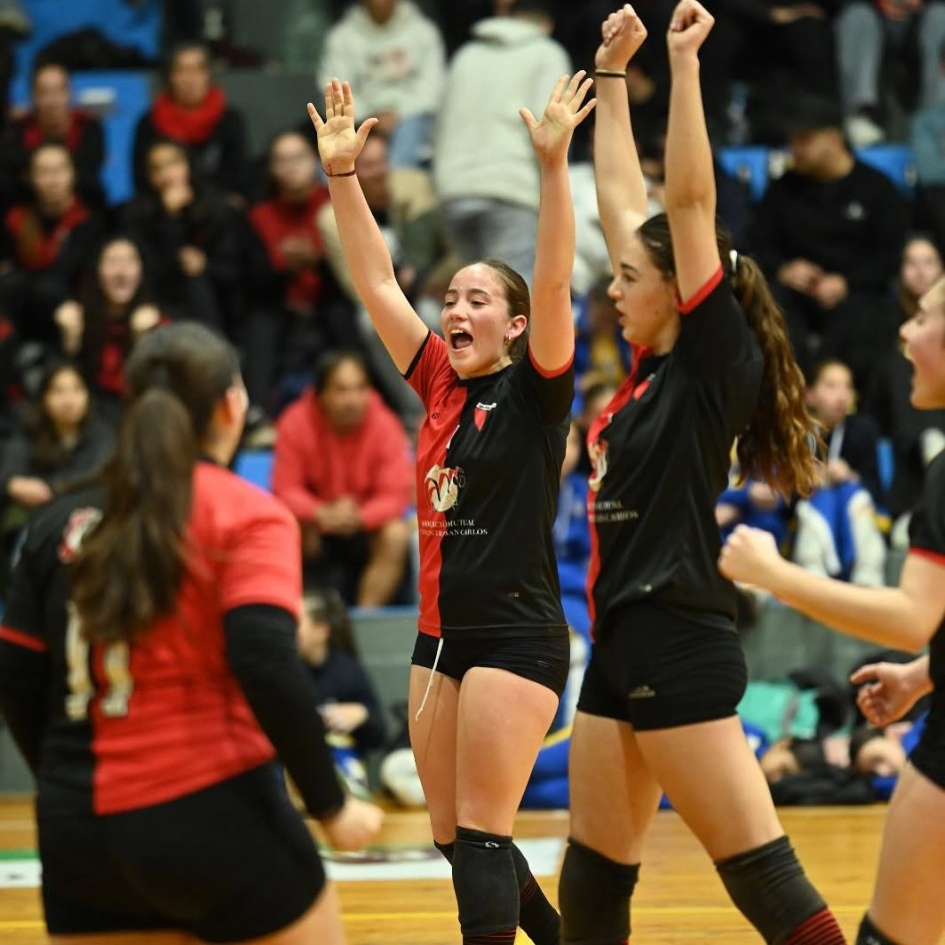 Minas, capital nacional del vóley, recibe a 1200 deportistas