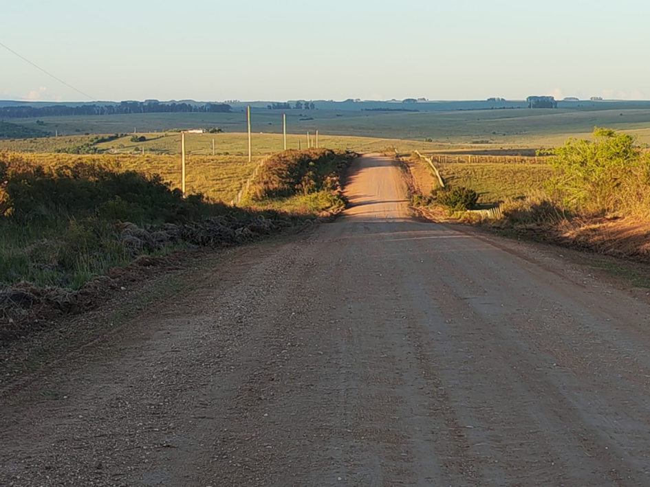 Obras de caminería rural en el norte de Lavalleja mejoran conectividad y acompañan Raíd Patria Libre Obras de caminería rural en el norte de Lavalleja mejoran conectividad y acompañan Raíd Patria Libre
