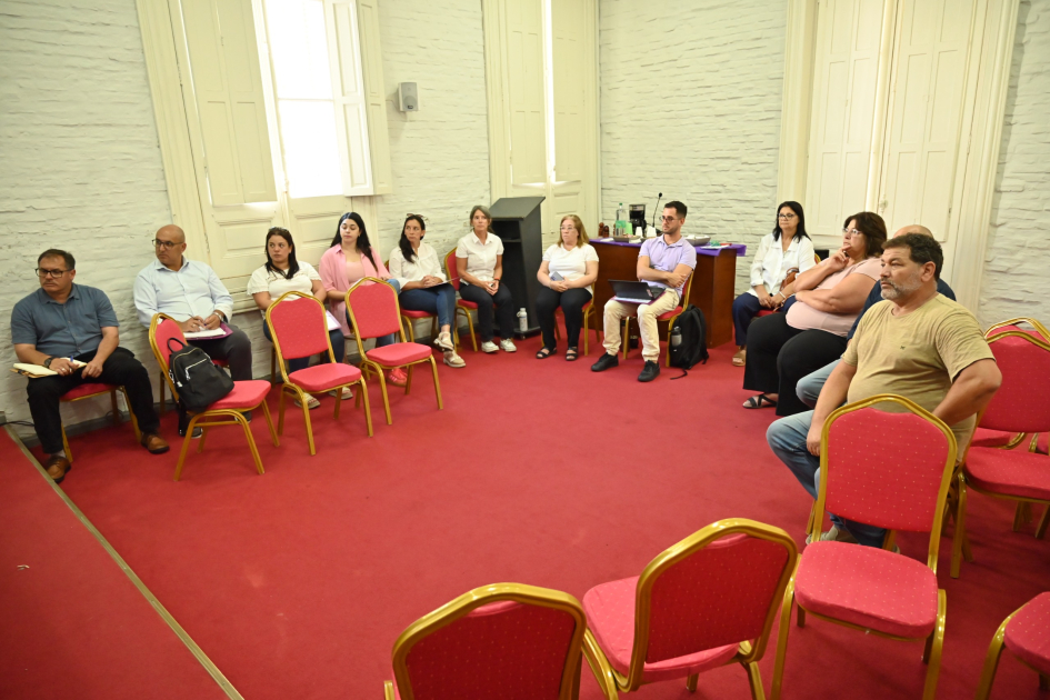 La Intendencia de Lavalleja presentó la Red Departamental de Género, con referentes de municipios