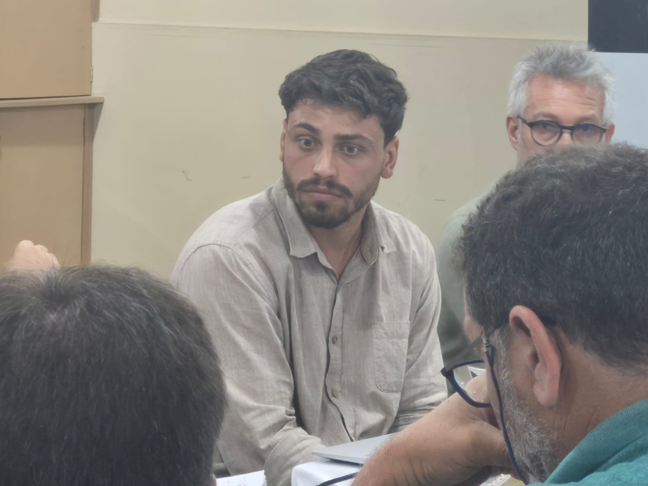 Reunión entre el intendente, parte del Ejecutivo, alcaldes, alcaldesas y referentes de áreas de IDL