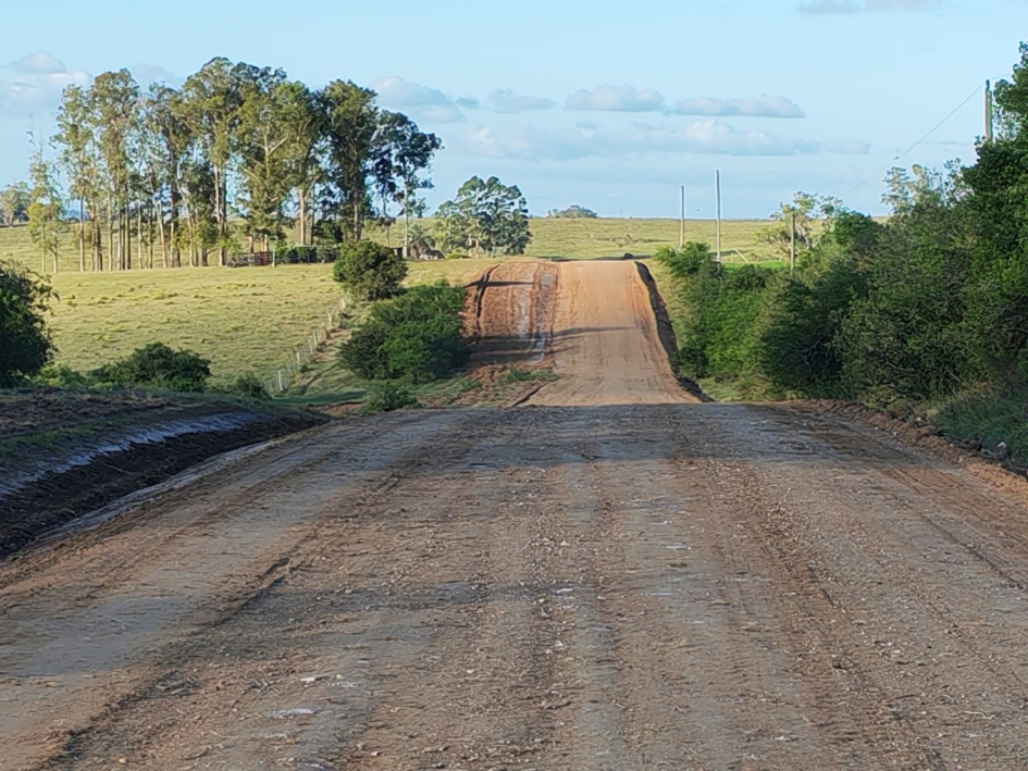 Obras de caminería rural en el norte de Lavalleja mejoran conectividad y acompañan Raíd Patria Libre Obras de caminería rural en el norte de Lavalleja mejoran conectividad y acompañan Raíd Patria Libre