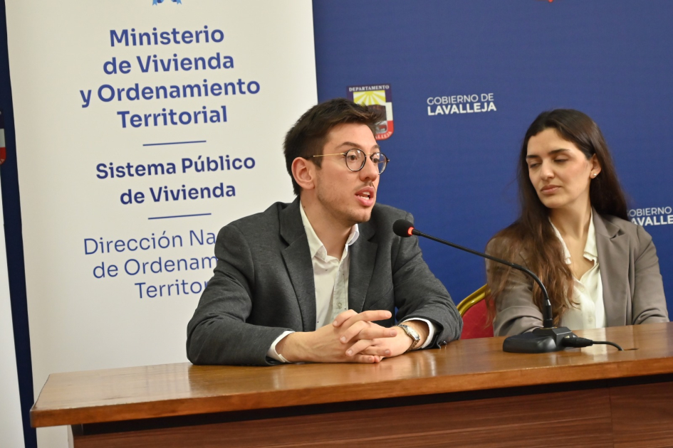 El director Felipe de los Santos fue anfitrión del encuentro regional El director Felipe de los Santos fue anfitrión del encuentro regional