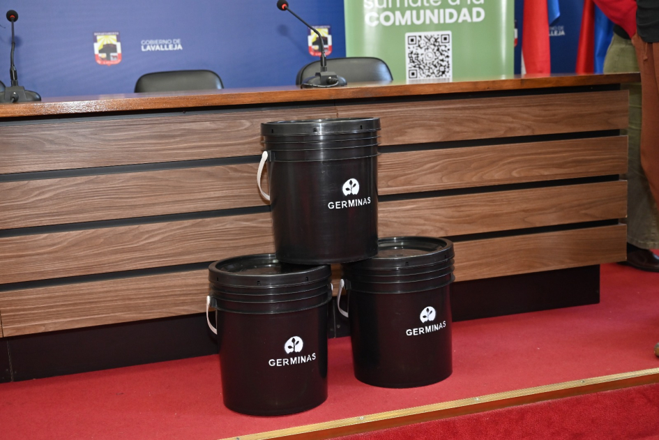 Los ecobaldes, punto de partida del proyecto de gestión de residuos