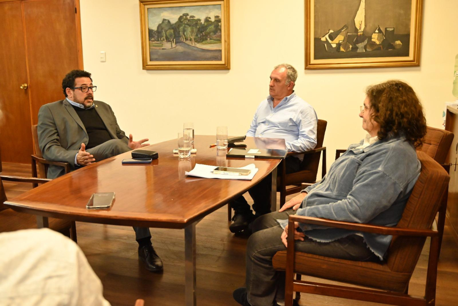 Ximénez y Bentos en coordinación con el secretario de Presidencia Ximénez y Bentos en coordinación con el secretario de Presidencia