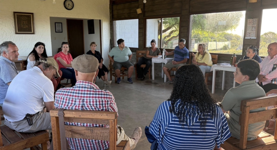 El intendente Ximénez y la directora de Turismo, Pristch, dialogaron con operadores gastronómicos