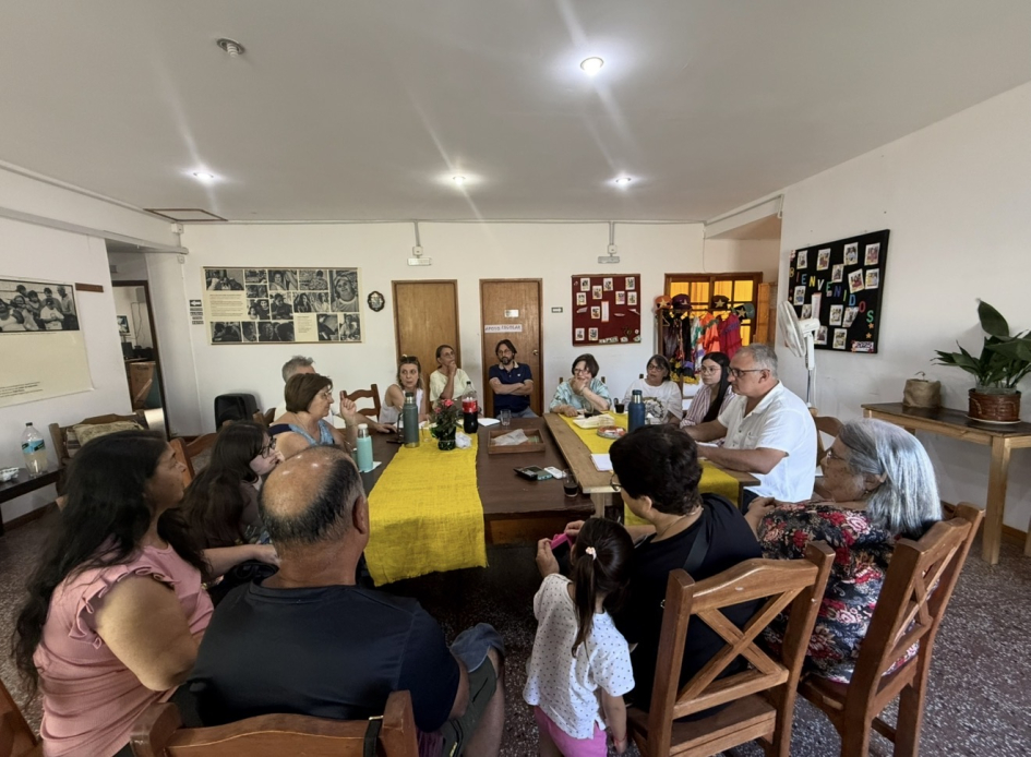 El intendente Ximénez visitó Vida Plena junto a parte del equipo social