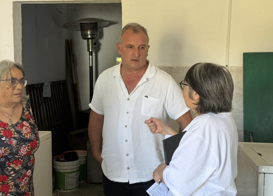 El intendente Ximénez visitó Vida Plena junto a parte del equipo social