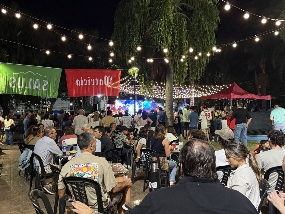 Minas volvió a tener su tablado en la Plaza Libertad