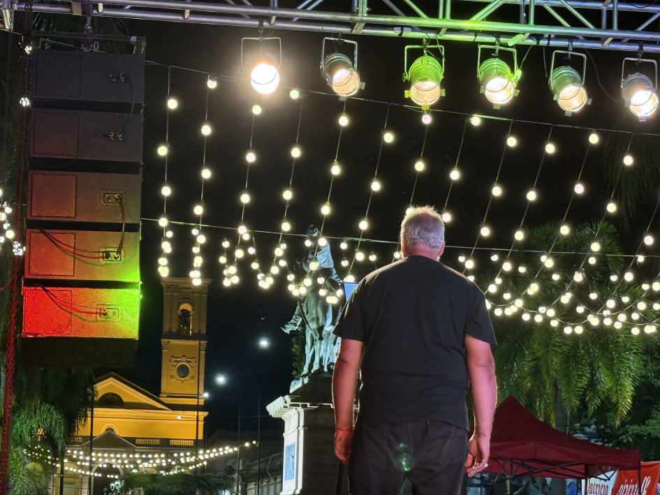 Minas volvió a tener su tablado en la Plaza Libertad